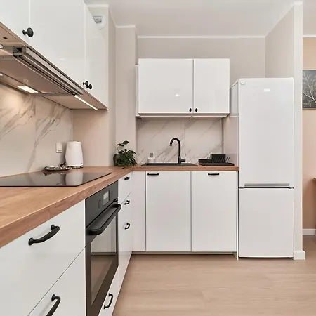 Apartment Sixth Floor By Renters *